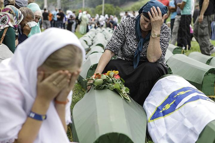 Srebrenitsa katliamının 19. yıldönümü