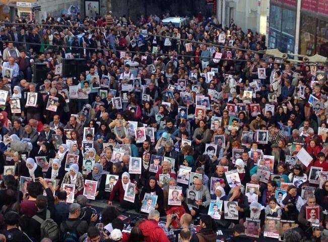 Cumartesi Anneleri 500. kez bir araya geldi