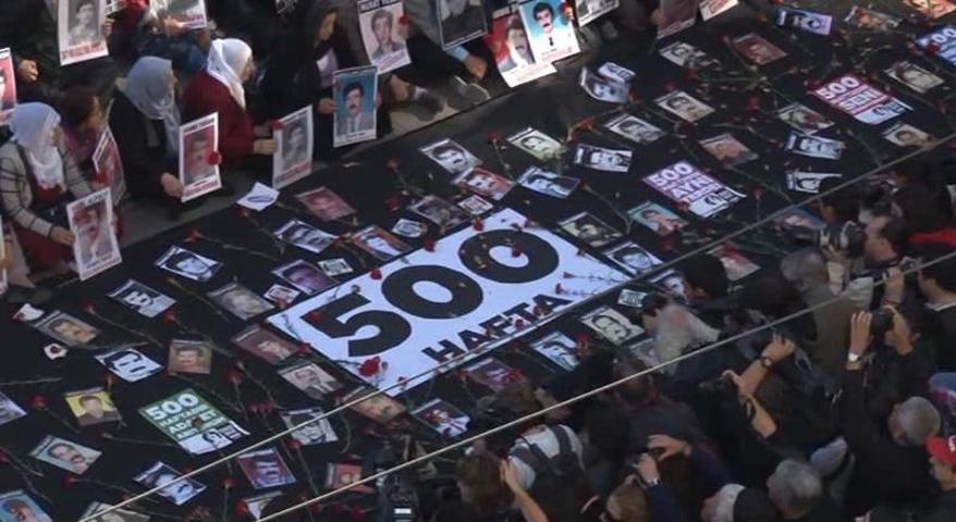 Cumartesi Anneleri 500. kez bir araya geldi