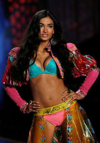 İşte 2014 Victorias Secret Fashion Show