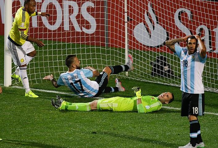 Fenerbahçenin radarındaki Ospina dün gece...