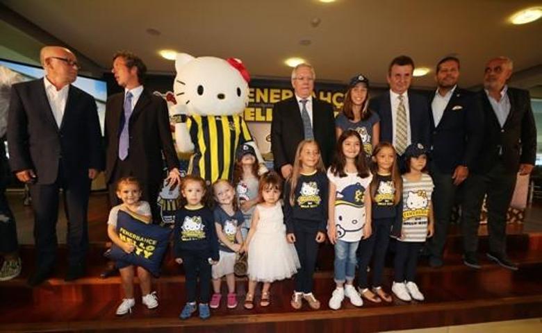 Fenerbahçe ile Hello Kitty arasında imzalar atıldı