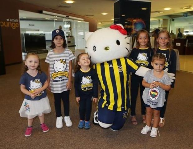 Fenerbahçe ile Hello Kitty arasında imzalar atıldı