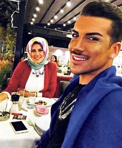 Kerimcan Durmazdan ablasına destek