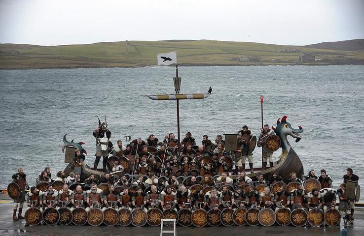 İskoçlar Viking atalarını festivalde böyle andılar