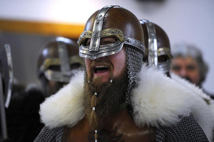İskoçlar Viking atalarını festivalde böyle andılar