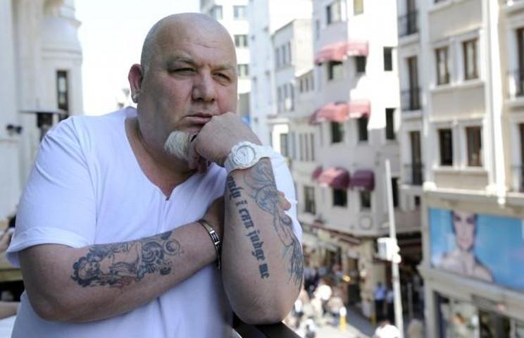 Beyoğlunun duygusal bodyguardı Orhan Koçtaş