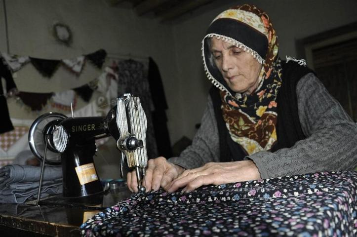 Ailesine bakmak için 70 yaşına kadar evlenmedi