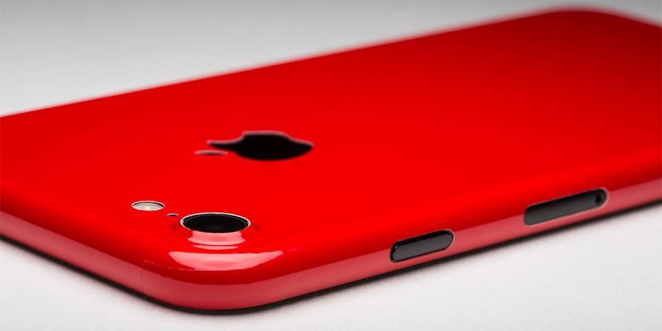 Apple merakla beklenen iPhone modelini duyurdu