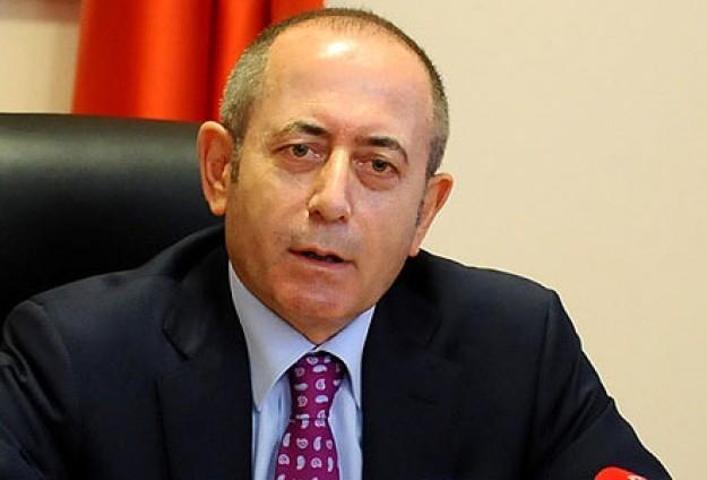 Galatasarayda aidatlarını ödemeyen isimlerden 8i dikkat çekiyor