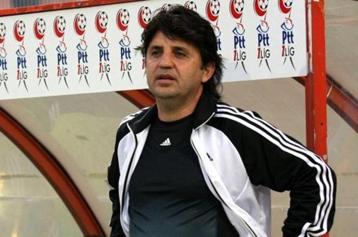 Galatasarayda aidatlarını ödemeyen isimlerden 8i dikkat çekiyor