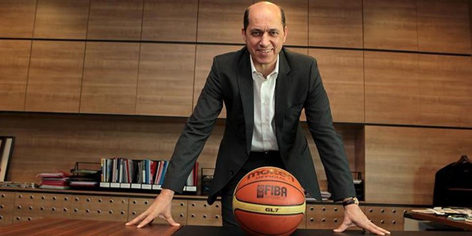 Galatasarayda aidatlarını ödemeyen isimlerden 8i dikkat çekiyor