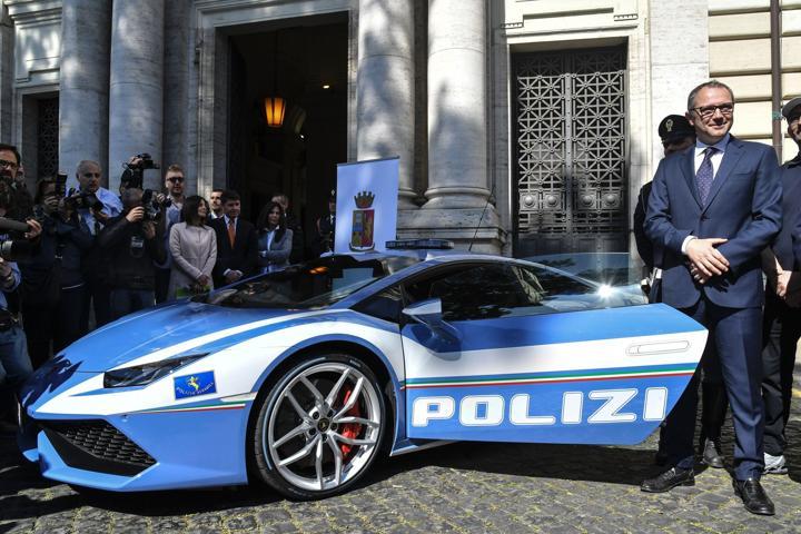 İtalyan polisine bir Lamborghini Huracan daha