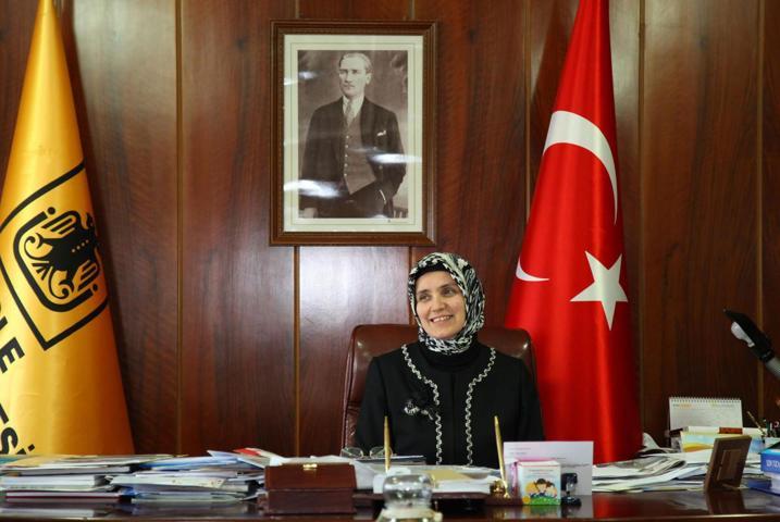 Fetullah Gülen, rektöre çanta dolusu mücevher yollamış