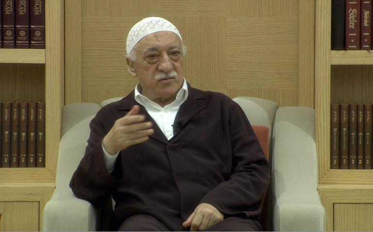 Fetullah Gülen, rektöre çanta dolusu mücevher yollamış