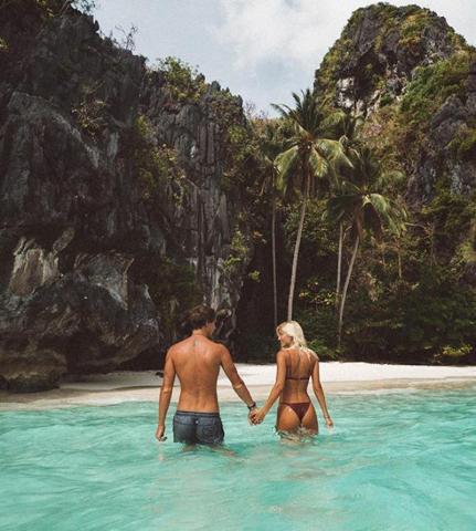 Dünyanın en şanslı çifti: Hayal gibi yaşayıp fotoğraf başına 9 bin dolar kazanıyorlar