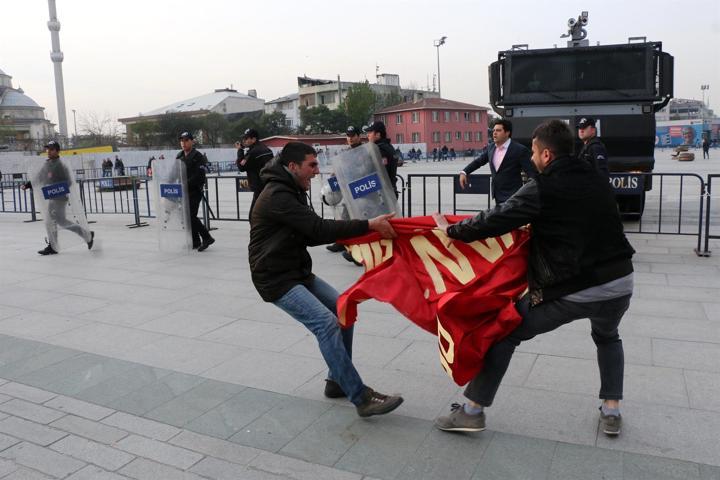 Berkin Elvan eylemine polis müdahalesi