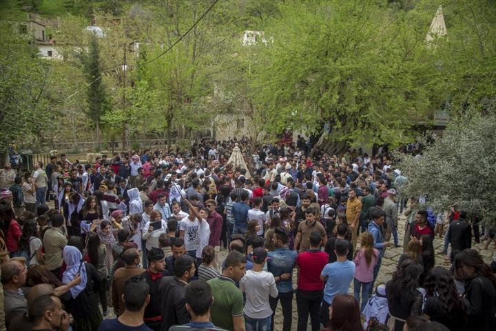 Kırmızı Çarşamba Bayramını böyle kutladılar