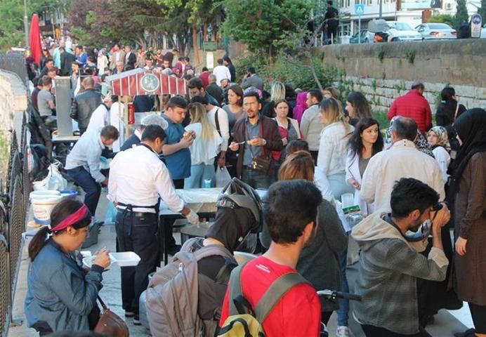 Sokak lezzetleri festivali renkli görüntülere sahne oldu