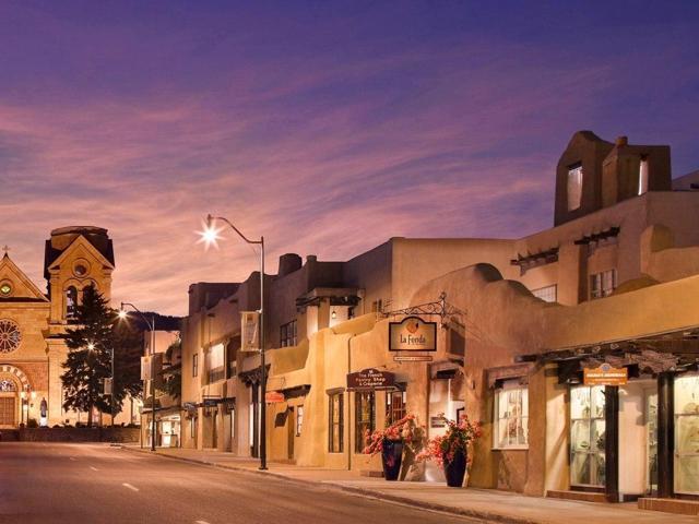 ABDnin büyülü eyaleti New Mexiconun büyük şehri: Albuquerque