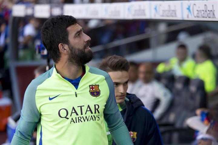 Arda Turan Camp Noudaki dolabını boşalttı