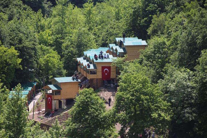 Son dakika... Yuvacık Barajı çevresindeki tesislerin yıkımında biber gazlı müdahale