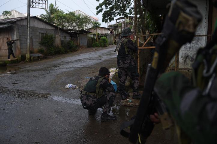 Filipinlerde DEAŞ terörü şiddetlendi