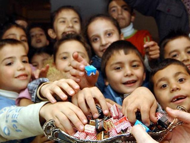 Anlamlı Şeker Bayramı mesajları: kısa, farklı, resimli mesajlar ve Ramazan Bayramı kutlama mesajları