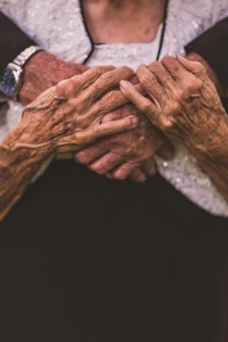 60 yıldır evliler, ilk günkü gibi neşeliler