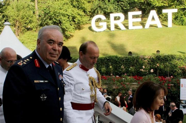 Kraliçe Elizabeth’in 91. doğum günü Ankara’da kutlandı