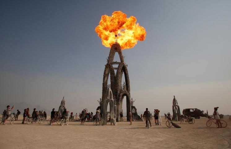 Dünyanın en uçuk partisi: Burning Man
