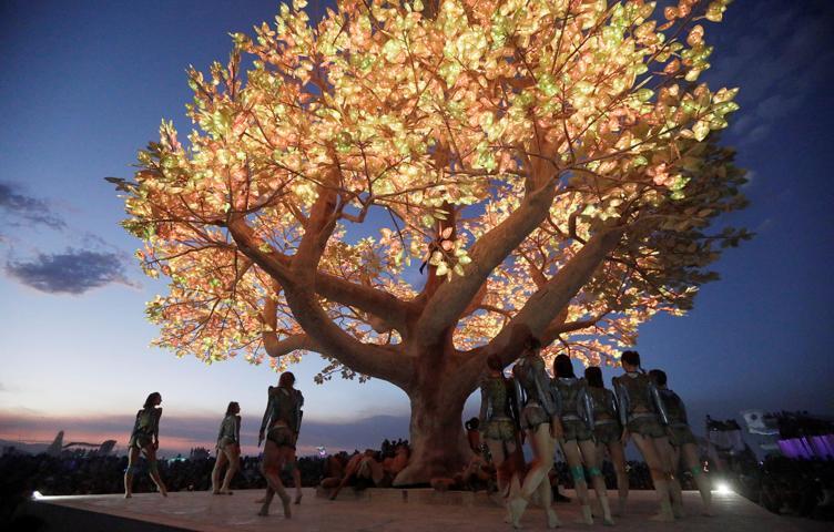 Dünyanın en uçuk partisi: Burning Man