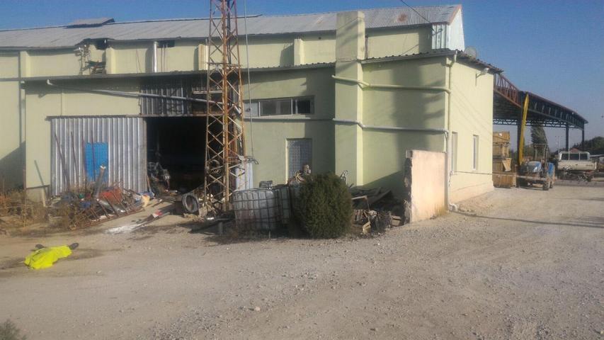Amonyak tankında bakım yapan teknisyen zehirlenerek öldü