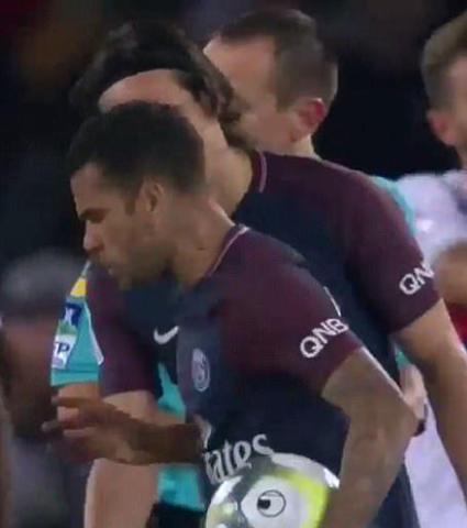 PSG karıştı: Neymar, Instagramda Cavaniyi takibi bıraktı