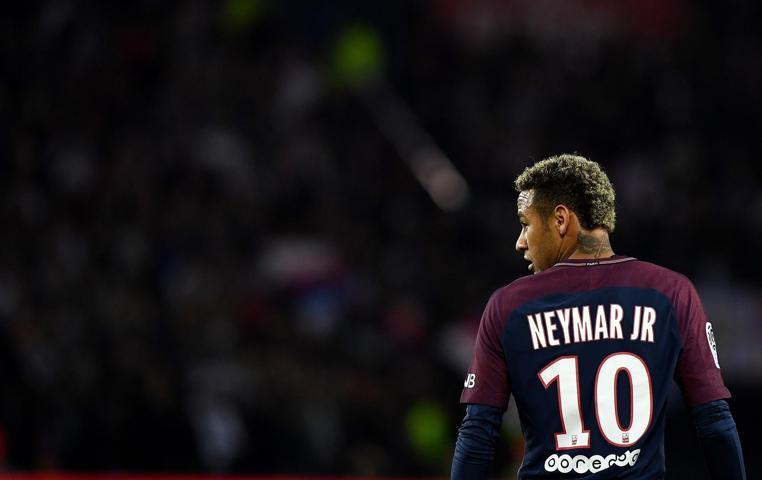 PSG karıştı: Neymar, Instagramda Cavaniyi takibi bıraktı