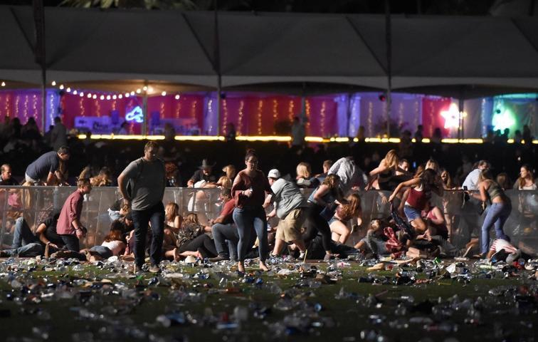 Saldırının gerçekleştiği Las Vegasdan ilk kareler