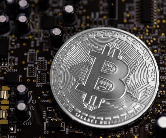 Dünyaca ünlü stratejistten Bitcoin için inanılmaz tahmin: 125 bin dolar olacak