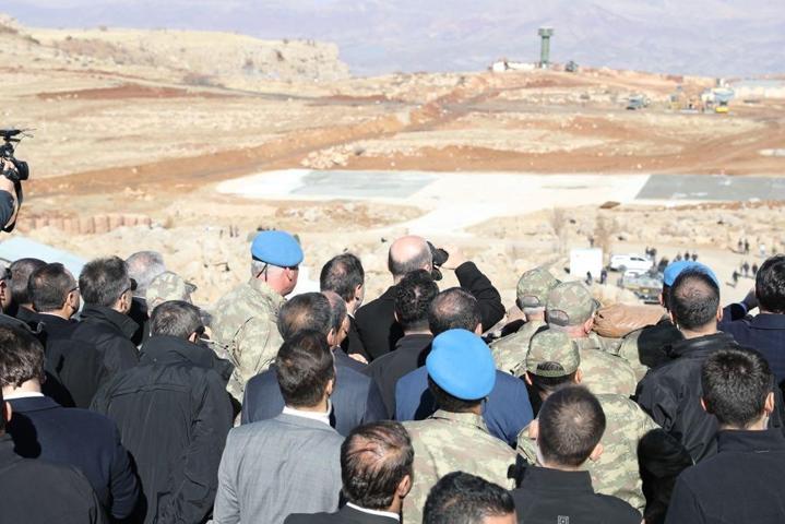 Başbakan Yıldırım, Şırnakta üs bölgesinde