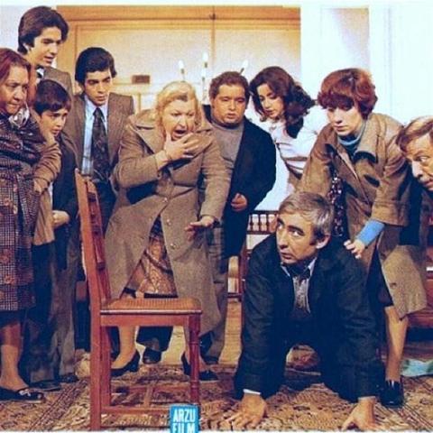 Nagehan Alçı: Neşeli Günler, kadınlar açısından hiç de neşeli değil