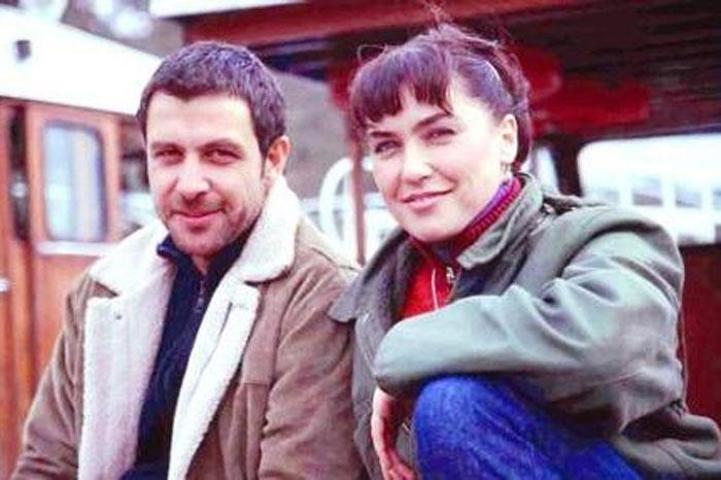 Yayınlandıkları dönemde milyonları ekran başına toplayan efsane yerli diziler