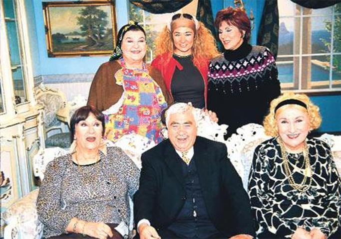 Yayınlandıkları dönemde milyonları ekran başına toplayan efsane yerli diziler