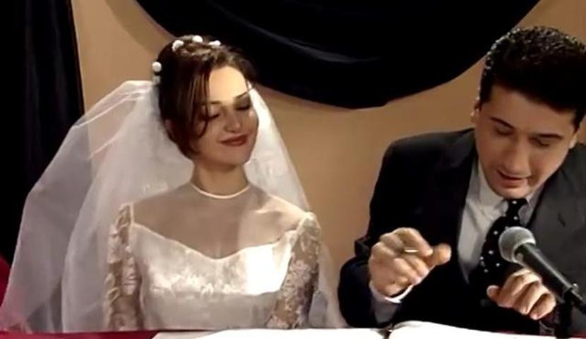 Yayınlandıkları dönemde milyonları ekran başına toplayan efsane yerli diziler