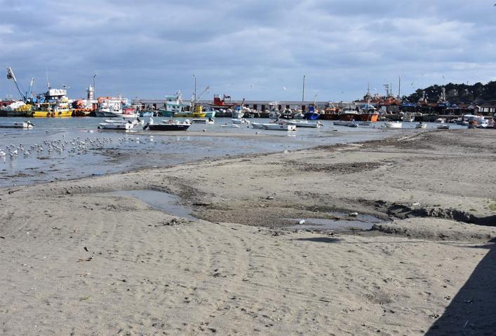 Tekirdağda deniz çekildi, tekneler karaya oturdu