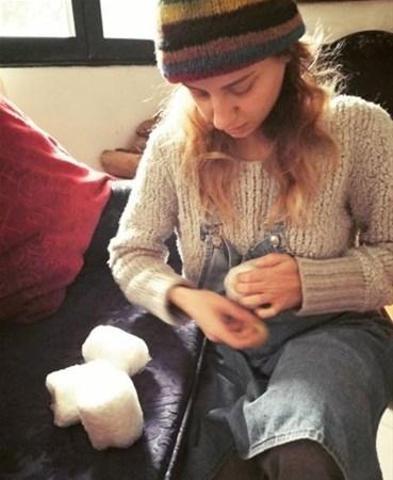 Bir dönem Hepsi grubuyla fırtına gibi esiyordu, şimdi seramik yapıyor