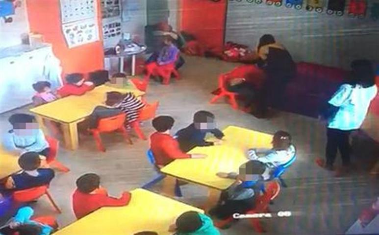 Anaokulunda şiddet kamerada