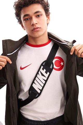 Milli takım formalarına tepkiler
