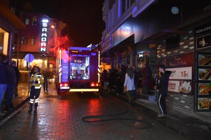 Sakaryadaki kız yurdunda yangın paniği