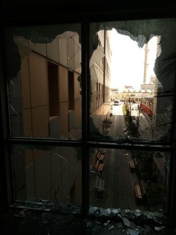 Yanan Taksim Eğitim Araştırma Hastanesinin içinden fotoğraflar