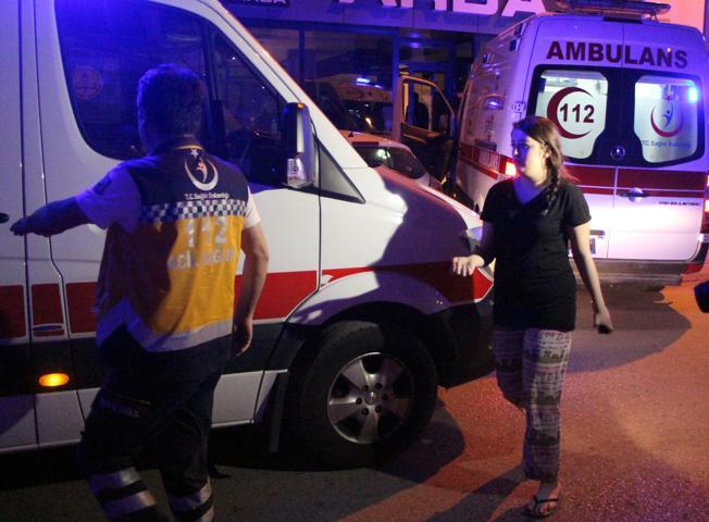 Boluda 39 üniversite öğrencisi kız yurdundaki yemekten zehirlendi