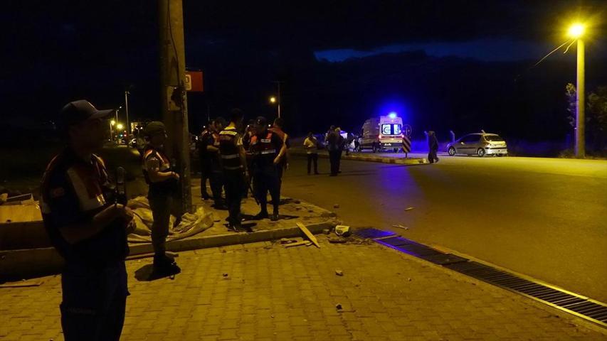 İki Roman kavga etti, aileler birbirine girdi: 7 yaralı